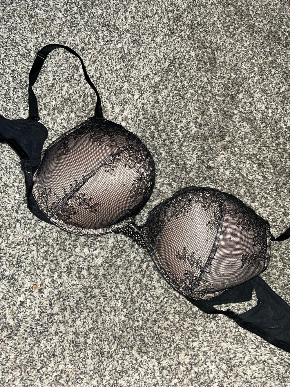 Victoria's Secret Bombshell Bra Lace 34D